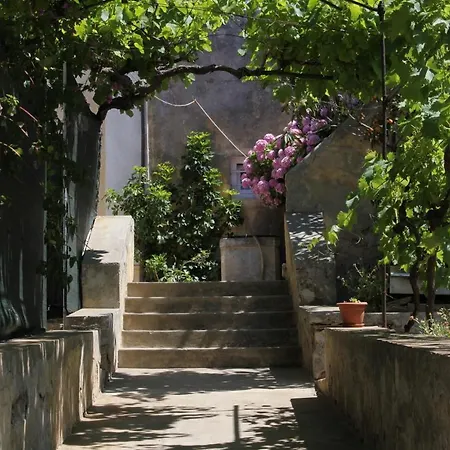 Apartments With A Parking Space Mali Losinj Apartman Mali Losinj