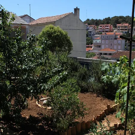 Apartments With A Parking Space Mali Losinj Apartman *